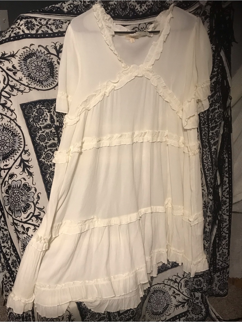Women's White Ruffle Tiered Dress - Bohemian V-Neck